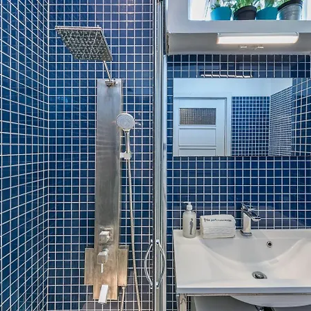 Guestready - Spacious In Centre Apartment *